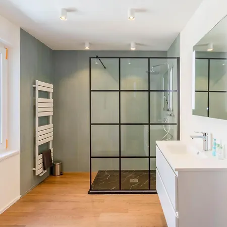 Ereva Seaside 2 Bedroom Duplex Modern 아파트